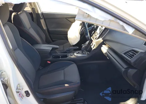 2019 Subaru Crosstrek 2.0I Premium z USA, uszkodzony, nr VIN JF2GTAECXK8214983